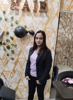 Soniya - escort in Candolim, Goa Photo 1 of 3