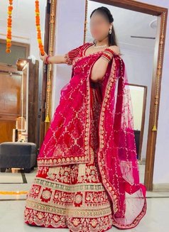 Soniya - escort in New Delhi Photo 3 of 8