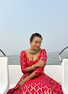 Last Day in Singapore , Indian Actress - escort in Singapore Photo 5 of 14