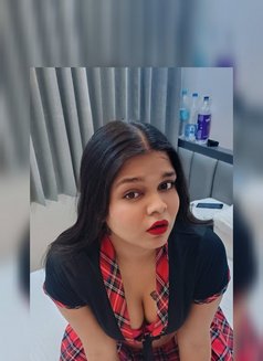 Soniya - Transsexual escort in Ahmedabad Photo 5 of 7