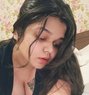 Soniya - Transsexual escort in Ahmedabad Photo 10 of 16