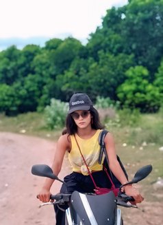Soniya - Transsexual escort in Kolkata Photo 27 of 29
