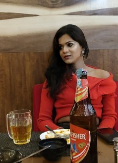 Soniya - Transsexual escort in Kolkata Photo 10 of 11