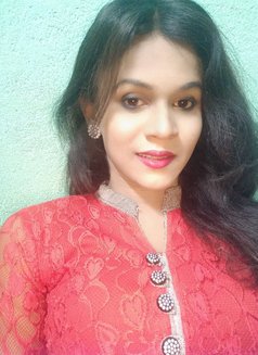 Soniya - Transsexual escort in Kolkata Photo 3 of 11