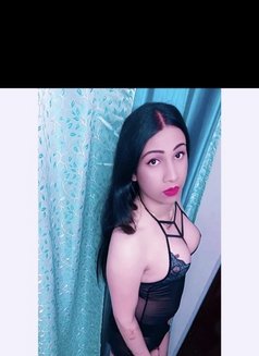 Soniya - Transsexual escort in New Delhi Photo 4 of 5