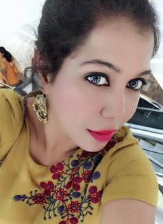Soniya Kapoor - puta in Bangalore Photo 2 of 5