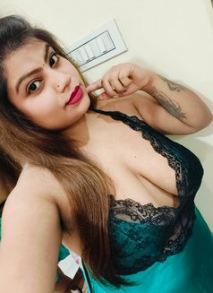 Soniya Mehra - puta in New Delhi Photo 4 of 5