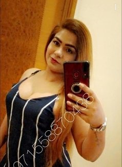 Soniya Punjabi Hot Model - puta in Dubai Photo 3 of 3