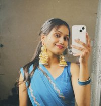 Shanaya - puta in Chennai