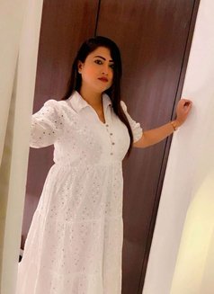 Soniya Roy - escort in Hyderabad Photo 3 of 7