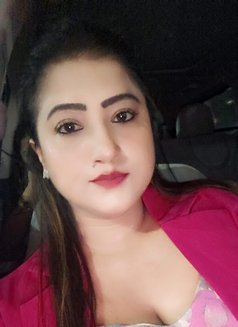 Soniya Roy - escort in Hyderabad Photo 4 of 7