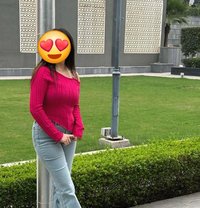 Soniya Sharma (CAM&Real) - escort in Noida