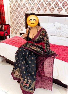 Soniya Sumit Married Couple - escort in Prayagraj  Photo 4 of 5