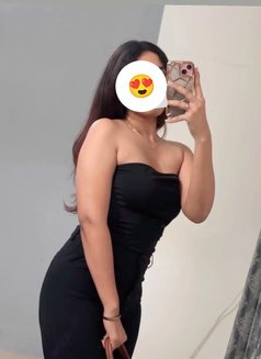 Soniya Web cam & real meet - escort in Kolkata Photo 2 of 6