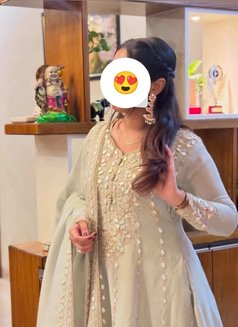 Soniya Web cam & real meet - escort in Kolkata Photo 3 of 6