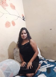 Soniya Young Girl Hot and Saxy Available - puta in New Delhi Photo 2 of 4