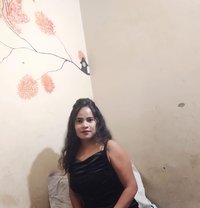 Soniya Young Girl Hot and Saxy Available - escort in New Delhi