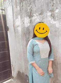 Soniyaa Sharma - escort in Noida Photo 3 of 4
