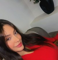 Sonja - escort in Paris