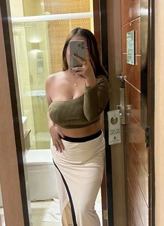 Sonnia - adult performer in Cairo Photo 1 of 1