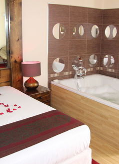 Sonsabai Thai Massage - masseuse in Sheffield Photo 2 of 5