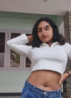 Sonu - escort in Gurgaon Photo 2 of 3