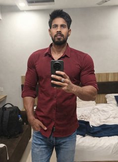 Sonu - Male escort in Bhopal Photo 1 of 1