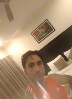 Sonu - Male escort in Gurgaon Photo 3 of 3