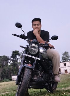 Sonu - Male escort in Kolkata Photo 6 of 6