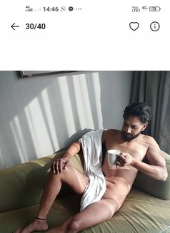 Sonu - Male escort in New Delhi Photo 7 of 8