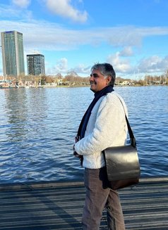 Sonu - Male escort in New Delhi Photo 4 of 17