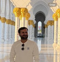 Sonu - Male adult performer in New Delhi