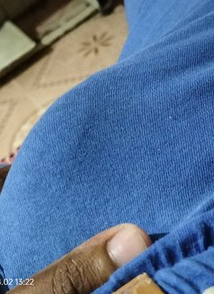 Sonu Jr - Male escort in Mumbai Photo 3 of 3