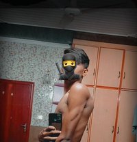 Sonu - Male adult performer in Lahore