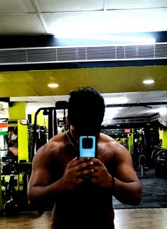 Sonu Yours - Acompañantes masculino in Dehradun, Uttarakhand Photo 1 of 1