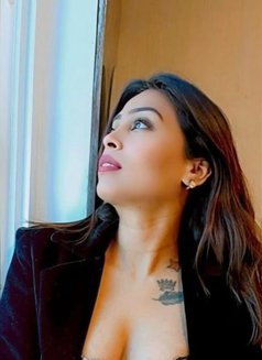 Sony - escort in Dubai Photo 11 of 14