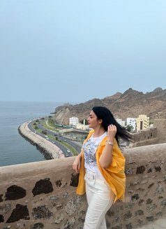 Sony - puta in Muscat Photo 10 of 14