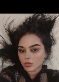 Sonya - escort in Muscat Photo 5 of 5