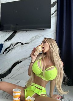 Sonya Baby - escort in Dubai Photo 10 of 12