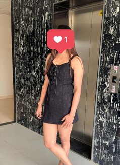 Sonya - puta in Siliguri Photo 3 of 3