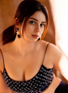 Sonya - masseuse in Al Ain Photo 5 of 8