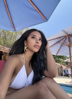 Aya, natural big boops, Seminyak - puta in Bali Photo 7 of 8