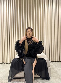 Sonya - Transsexual escort in Riyadh Photo 1 of 12