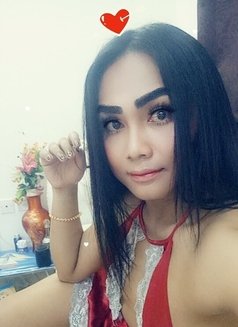 Sonya Ladyboy - masseuse in Muscat Photo 2 of 4