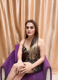 Sonya Good massage - Transsexual escort in Muscat Photo 3 of 9