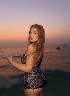 Sonya - escort in Al Manama Photo 11 of 18