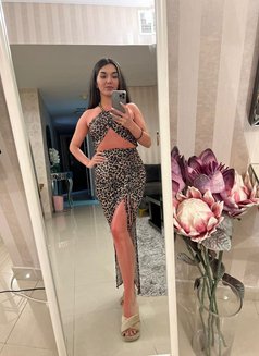 Sonya - escort in Dubai Photo 3 of 18