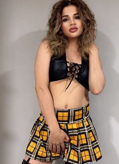 Sonya - Transsexual escort in İstanbul Photo 2 of 4