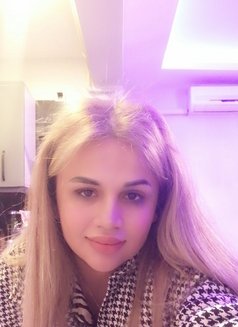Sonya - Transsexual escort in İstanbul Photo 13 of 15