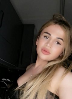 Sonya - Acompañantes transexual in İstanbul Photo 18 of 18